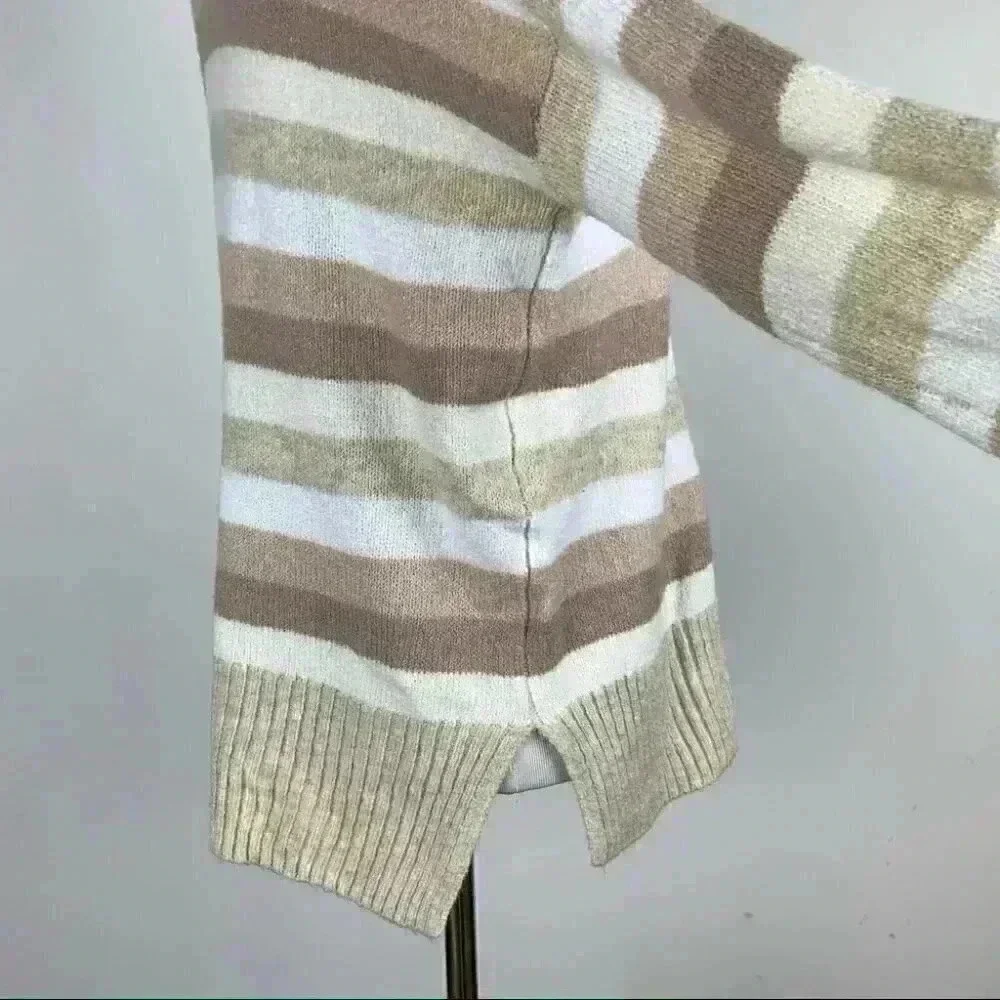 New Time and tru womens sweater size S 4-6 multicolored striped knit